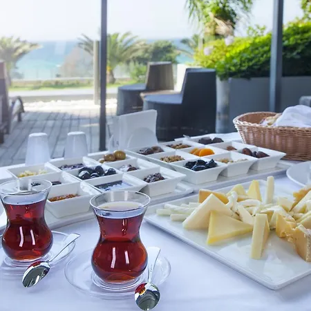 7800 4* Çeşme