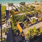 7800 Otel Çeşme